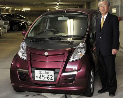 光岡自動車、電気自動車「雷駆」を発表