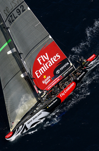 ＜ルイ・ヴィトン・カップ＞エミレーツ・チーム・ニュージーランド デサフィオ・エスパニョール200との初日を制す - スペイン