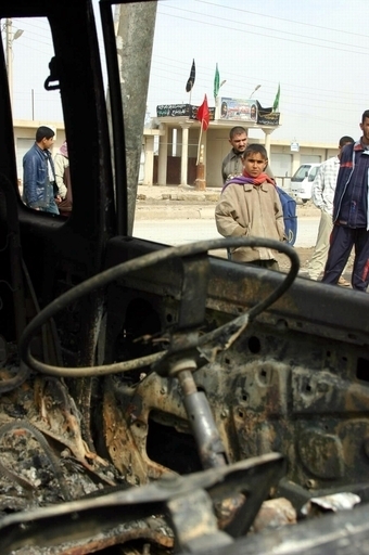 ディヤラで連続自爆攻撃、101人死傷