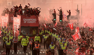 【今日の1枚】狂喜の色は赤