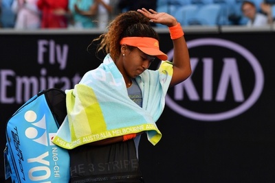 大坂なおみは8強ならず、女王ハレプに完敗 全豪OP