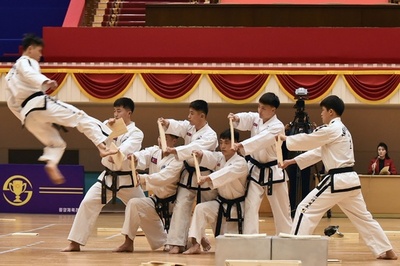 【今日の1枚】何枚割れるかな？ 北朝鮮