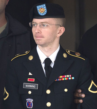 機密漏えいで服役の米兵、女性名認められる