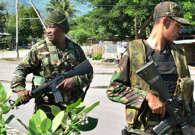 反政府勢力と銃撃戦、死傷者7人 - 東ティモール