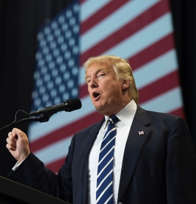 トランプ氏、就任前支持率は20年余で最低 36％が「無能」と予想