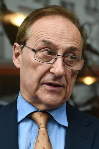 仏フィギュア界のスキャンダル、コーチ21人に不適切行為の証拠