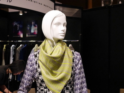 かわいい象やスカルプリント「シャーロット テイラー」