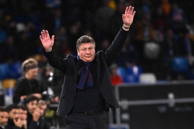 昨季王者ナポリがマッツァーリ監督解任 今季2度目の指揮官交代