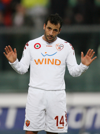 ローマ リボルノと引き分け連勝は3で止まる