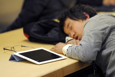 「睡眠学習」は浅い眠りで、深い睡眠では逆効果 仏研究