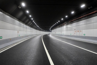 中国 大連湾海底トンネル 1日に正式開通