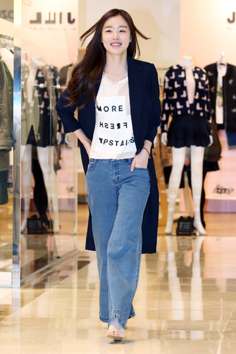 ハン・ソナ、ファッションブランド主催イベントに出席 ソウル