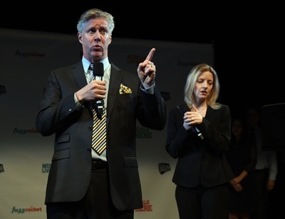 クリントン氏の不倫描くミュージカル、NYで上演へ