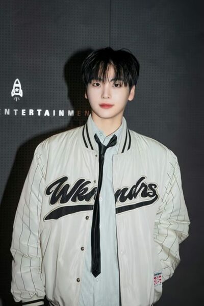 CRAVITYヒョンジュン、2年連続で「THE SHOW」MCに