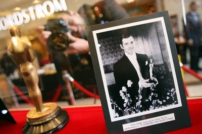 目がくらんだハリウッド警官、クラーク・ゲーブルを逮捕