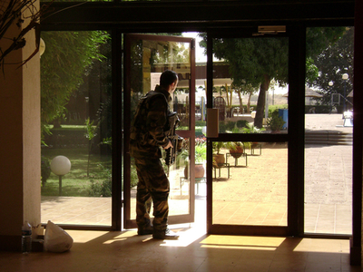 反政府勢力のチャド首都制圧、欧米人らが国外へ避難