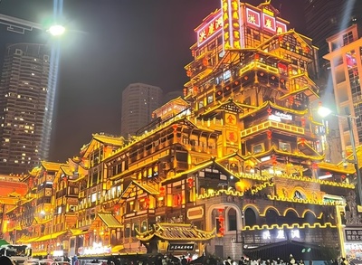 インバウンド客68％増 SNSで話題の「立体都市」中国重慶が示す観光産業の新視点