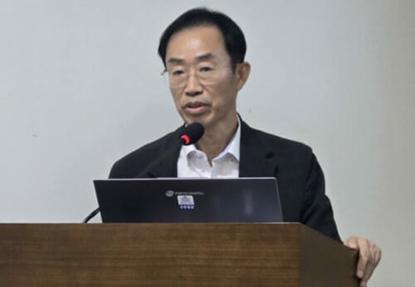 国家位置インフラ協会準備委員長を務めるハン・ドンスKAIST電算学部教授(c)KOREA WAVE