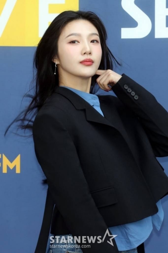 (c)STARNEWS