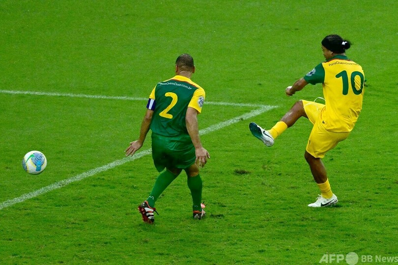 ロナウジーニョ氏らがチャリティーマッチ ブラジル南部洪水