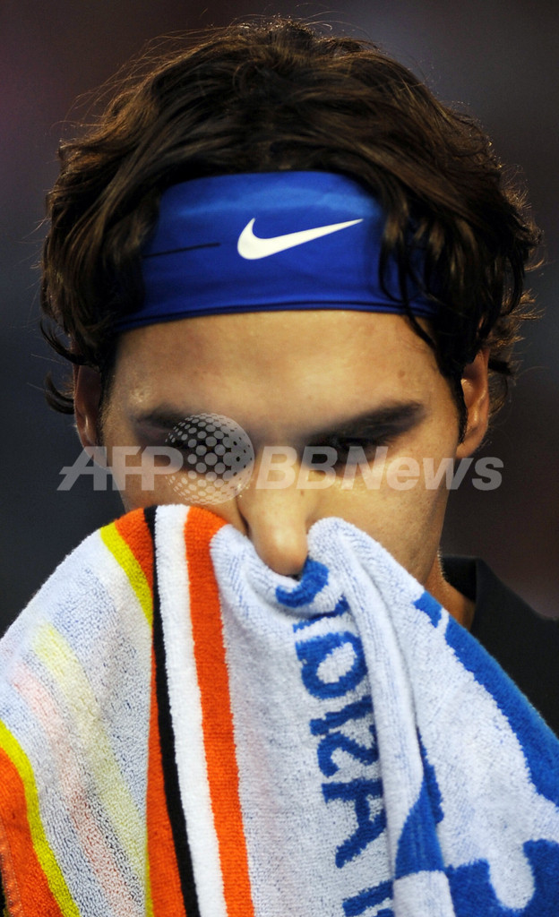 ジョコビッチ フェデラーを降し自身初の全豪決勝進出