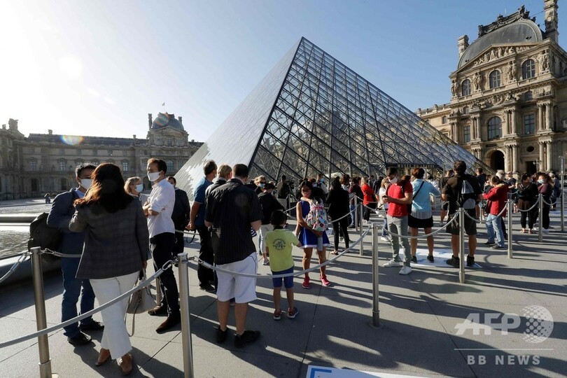 仏パリのルーブル美術館、約4か月ぶり営業再開