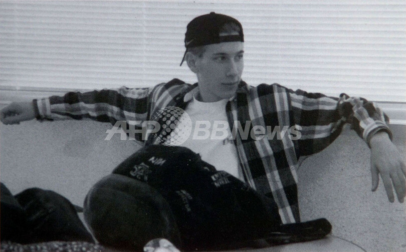 コロンバイン高校銃乱射事件から10年、銃社会変わらぬ米国