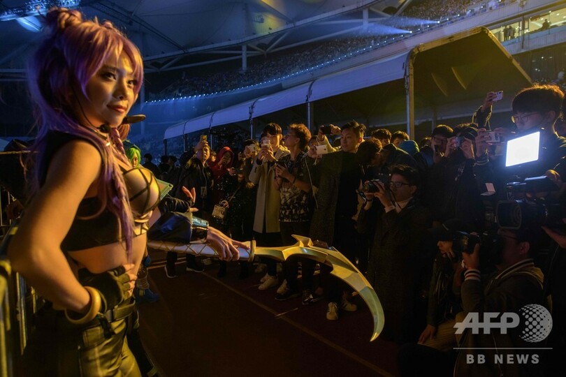 韓国で「リーグ・オブ・レジェンド」世界大会の決勝戦、ファン数万人が集結