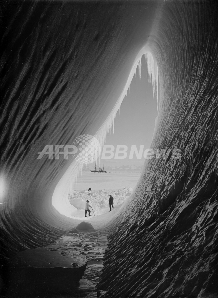 アムンゼンの南極到達から100周年、南極点で記念式典