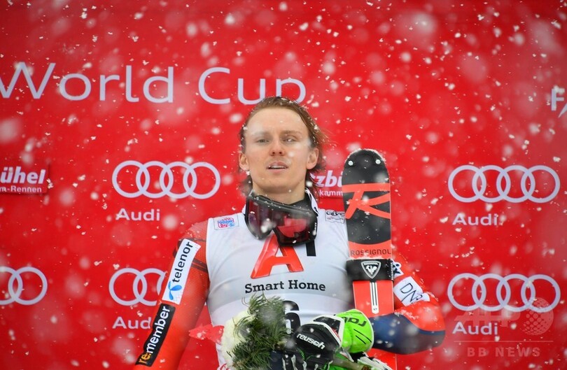 クリストファーセンがW杯通算15勝目、ヒルシャー抑え回転制す