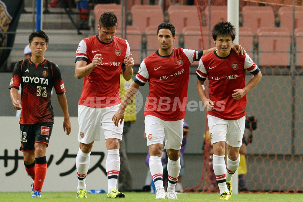 宮市が凱旋ゴール！アーセナルがグランパスに圧勝 写真14枚 国際