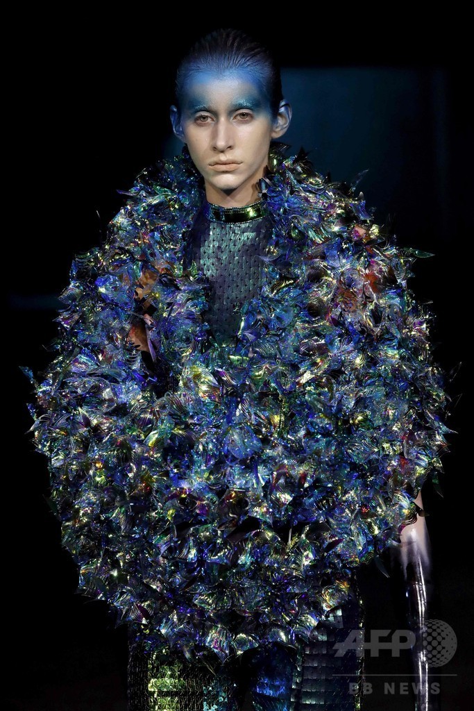 「ユイマ ナカザト」16/17年秋冬パリ・オートクチュール