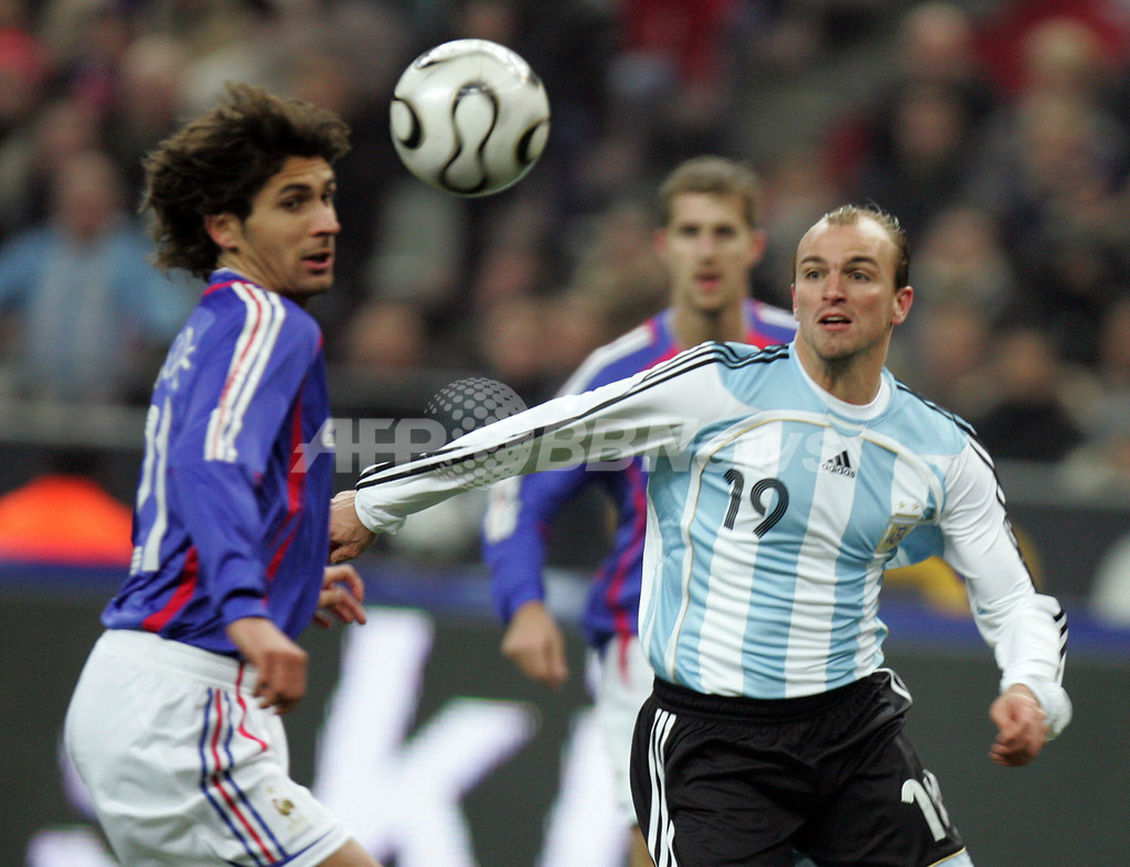 サッカー 親善試合＞アルゼンチン サビオラのゴールでフランスに勝利