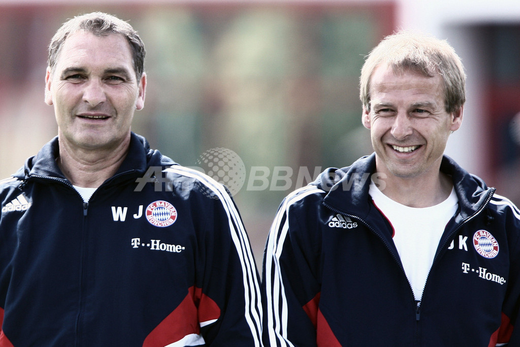 クリンスマン監督 バイエルンの練習に初参加 写真7枚 ファッション