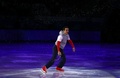 ソチ冬季五輪、フィギュアスケート・エキシビションの演技に臨むハビエル・フェルナンデス（Javier Fernandez、2014年2月22日撮影）。(c)AFP/ADRIAN DENNIS