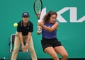 女子テニス、韓国オープン、シングルス準々決勝。リターンを打つダリア・カサキナ（2024年9月21日撮影）。(c)Jung Yeon-je / AFP