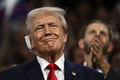 米ウィスコンシン州ミルウォーキーで開催された共和党大会に出席したドナルド・トランプ前大統領（2024年7月15日撮影）。(c)Brendan SMIALOWSKI / AFP