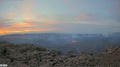 米ハワイ島の活火山マウナロアから流れ出た溶岩。米地質調査所（USGS）提供（2022年11月28日提供）。(c)AFP PHOTO / US Geological Survey