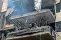 イスラエル軍の空爆を受けたレバノン首都ベイルート南郊地区のアパート（2024年10月1日撮影、資料写真）。(c)Ibrahim AMRO / AFP