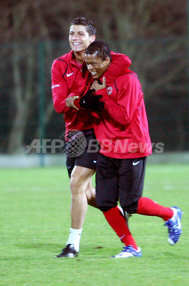 エヴラがC・ロナウドのマンU復帰を熱望 写真1枚 国際ニュース：AFPBB News