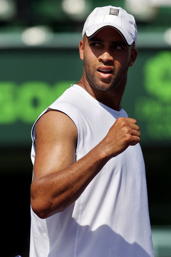 ブレーク サントロを退け4回戦へ