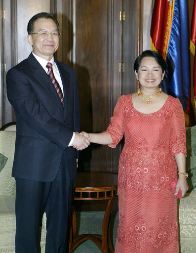 中国温首相、アロヨ大統領と会談 - フィリピン