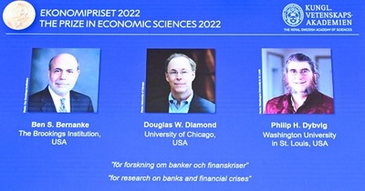 2022年ノーベル経済学賞、バーナンキ元FRB議長ら米3氏に