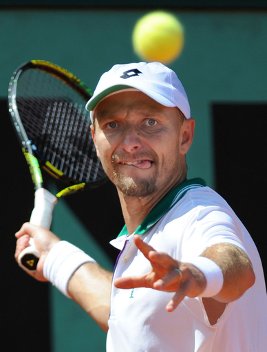 バネク ガルング下し2回戦進出