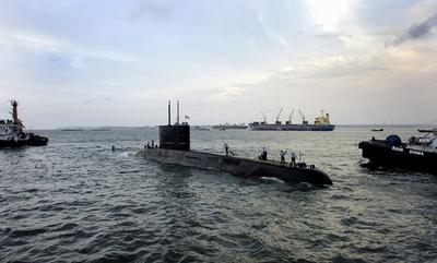 インド、核弾頭搭載可能なミサイルの発射実験に成功、潜水艦に搭載へ