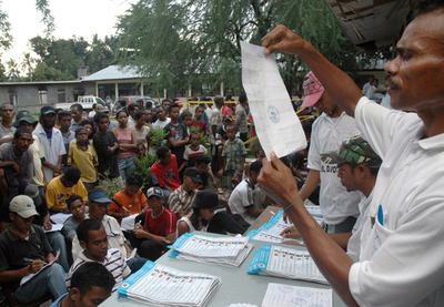 大統領選挙、開票開始 - 東ティモール