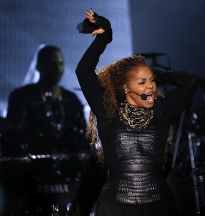 ジャネット・ジャクソン、ドバイでステージ復帰