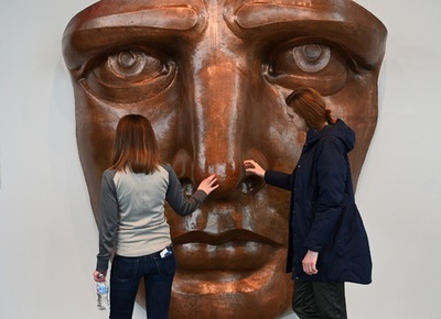 【今日の1枚】仰ぎ見てた顔、近くで見るとこんな感じ