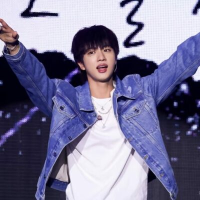 BTSジン、Mubeatファン投票で2月の「月間アーティスト」1位に