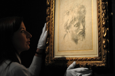 ラファエロの素描、過去最高の39億円で落札